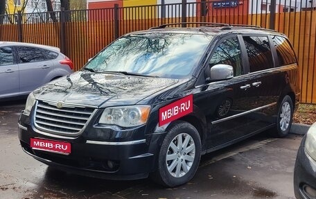 Chrysler Voyager IV, 2010 год, 1 200 000 рублей, 1 фотография