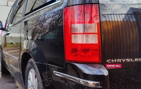 Chrysler Voyager IV, 2010 год, 1 200 000 рублей, 5 фотография