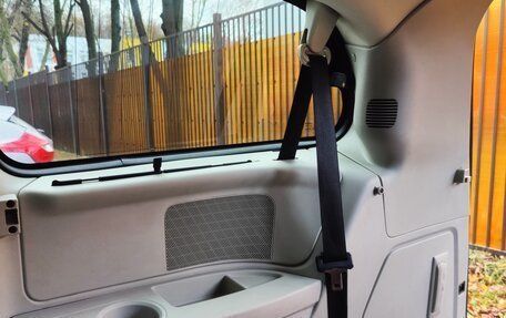 Chrysler Voyager IV, 2010 год, 1 200 000 рублей, 23 фотография