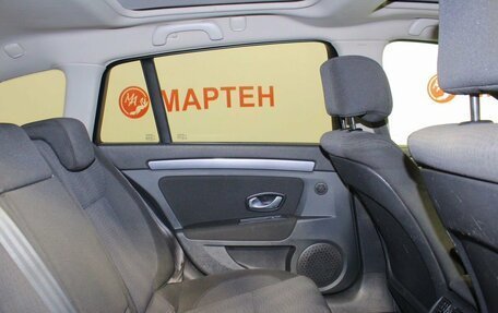 Renault Laguna III рестайлинг, 2010 год, 650 000 рублей, 11 фотография