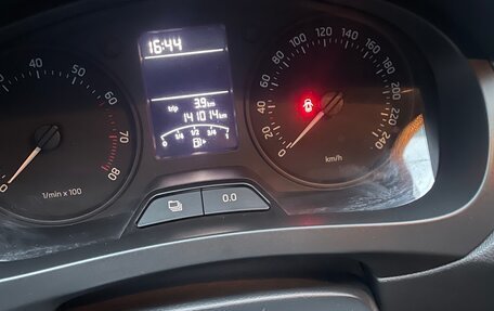 Skoda Rapid I, 2015 год, 650 000 рублей, 8 фотография