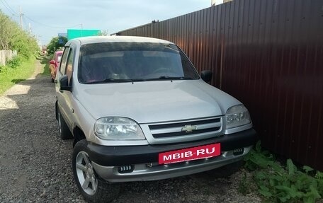 Chevrolet Niva I рестайлинг, 2003 год, 250 000 рублей, 2 фотография