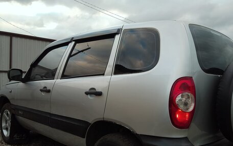 Chevrolet Niva I рестайлинг, 2003 год, 250 000 рублей, 5 фотография