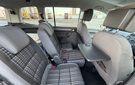 Volkswagen Touran III, 2013 год, 1 200 000 рублей, 12 фотография