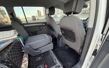 Volkswagen Touran III, 2013 год, 1 200 000 рублей, 15 фотография