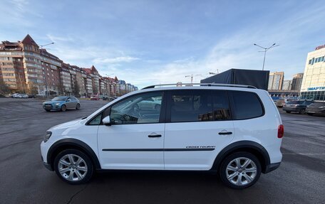 Volkswagen Touran III, 2013 год, 1 200 000 рублей, 21 фотография