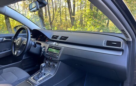 Volkswagen Passat B7, 2011 год, 695 000 рублей, 20 фотография