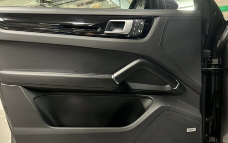 Porsche Cayenne III, 2021 год, 10 490 000 рублей, 15 фотография