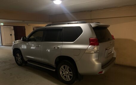 Toyota Land Cruiser Prado 150 рестайлинг 2, 2012 год, 3 240 000 рублей, 2 фотография