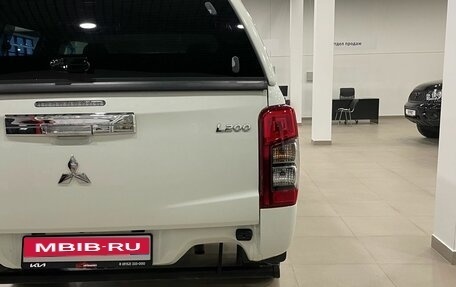 Mitsubishi L200 IV рестайлинг, 2020 год, 1 999 000 рублей, 7 фотография