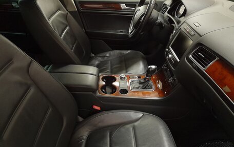 Volkswagen Touareg III, 2012 год, 2 100 000 рублей, 12 фотография