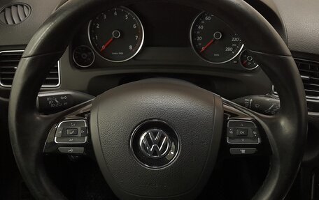 Volkswagen Touareg III, 2012 год, 2 100 000 рублей, 15 фотография