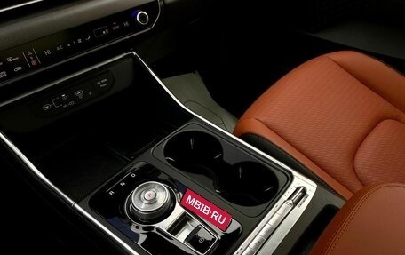 KIA Carnival, 2025 год, 8 200 000 рублей, 17 фотография