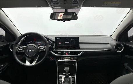 KIA K3, 2022 год, 1 600 000 рублей, 9 фотография