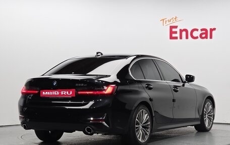 BMW 3 серия, 2021 год, 3 050 000 рублей, 3 фотография