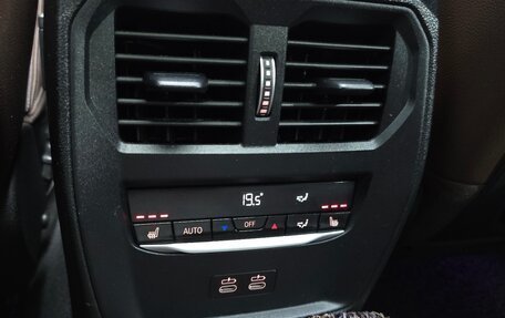 BMW 3 серия, 2021 год, 3 050 000 рублей, 11 фотография