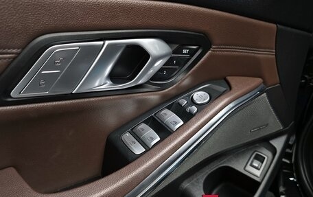 BMW 3 серия, 2021 год, 3 050 000 рублей, 9 фотография