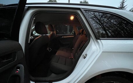 Audi A4, 2013 год, 999 000 рублей, 17 фотография