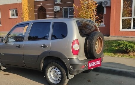 Chevrolet Niva I рестайлинг, 2012 год, 550 000 рублей, 8 фотография