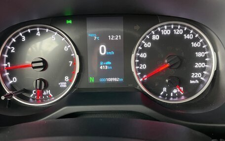 Toyota RAV4, 2021 год, 3 150 000 рублей, 8 фотография