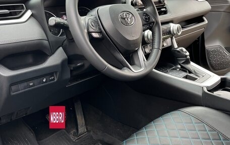 Toyota RAV4, 2021 год, 3 150 000 рублей, 6 фотография