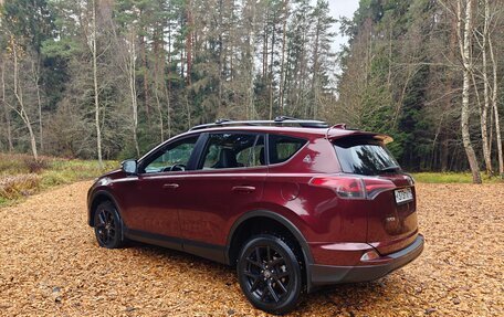 Toyota RAV4, 2019 год, 1 900 000 рублей, 7 фотография