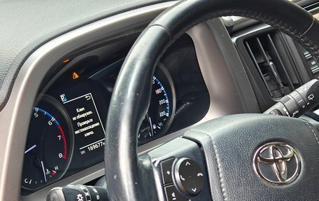 Toyota RAV4, 2019 год, 1 900 000 рублей, 17 фотография