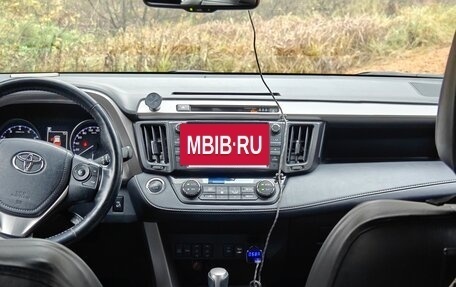 Toyota RAV4, 2019 год, 1 900 000 рублей, 20 фотография