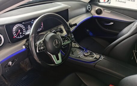 Mercedes-Benz E-Класс, 2020 год, 3 200 000 рублей, 8 фотография