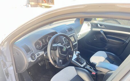 Skoda Octavia RS, 2010 год, 1 400 000 рублей, 8 фотография