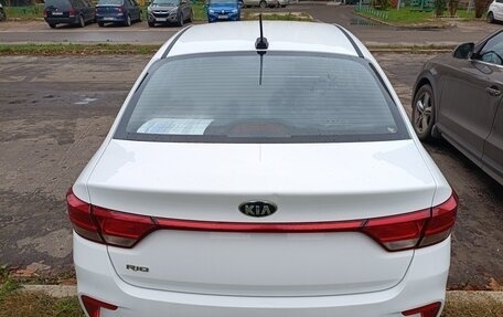 KIA Rio IV, 2018 год, 1 200 000 рублей, 4 фотография