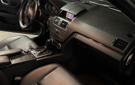 Mercedes-Benz C-Класс, 2010 год, 980 000 рублей, 3 фотография