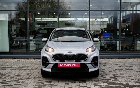 KIA Sportage IV рестайлинг, 2019 год, 1 950 000 рублей, 3 фотография