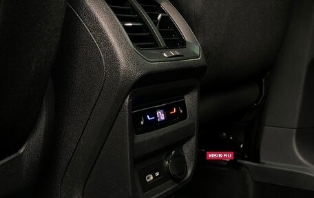 Volkswagen Tiguan II, 2022 год, 4 237 800 рублей, 9 фотография