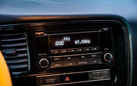 Mitsubishi Outlander III рестайлинг 3, 2019 год, 2 000 000 рублей, 19 фотография