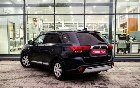 Mitsubishi Outlander III рестайлинг 3, 2019 год, 2 000 000 рублей, 6 фотография
