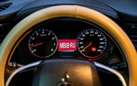 Mitsubishi Outlander III рестайлинг 3, 2019 год, 2 000 000 рублей, 17 фотография