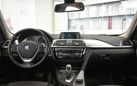 BMW 3 серия, 2019 год, 2 999 000 рублей, 9 фотография