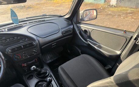 Chevrolet Niva I рестайлинг, 2015 год, 565 000 рублей, 9 фотография