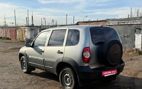 Chevrolet Niva I рестайлинг, 2015 год, 565 000 рублей, 6 фотография