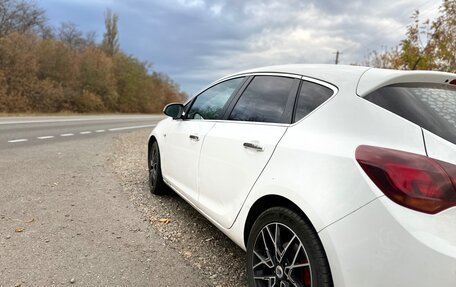 Opel Astra J, 2012 год, 800 000 рублей, 10 фотография