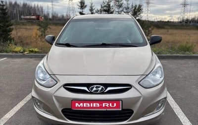 Hyundai Solaris II рестайлинг, 2012 год, 860 000 рублей, 1 фотография