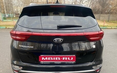 KIA Sportage IV рестайлинг, 2019 год, 2 199 000 рублей, 4 фотография