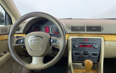 Audi A4, 2006 год, 660 000 рублей, 11 фотография