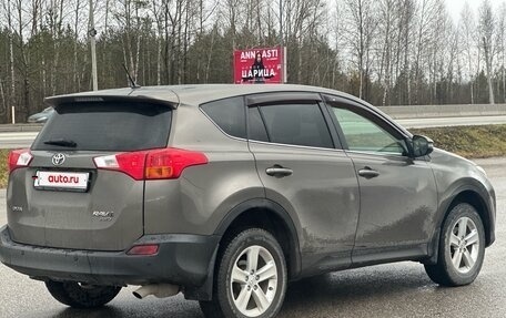 Toyota RAV4, 2013 год, 1 740 000 рублей, 2 фотография