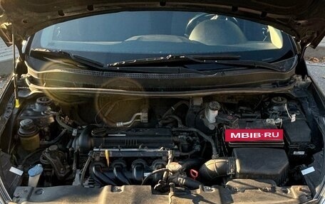 Hyundai Solaris II рестайлинг, 2013 год, 800 000 рублей, 11 фотография