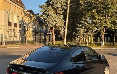 Hyundai Solaris II рестайлинг, 2013 год, 800 000 рублей, 13 фотография