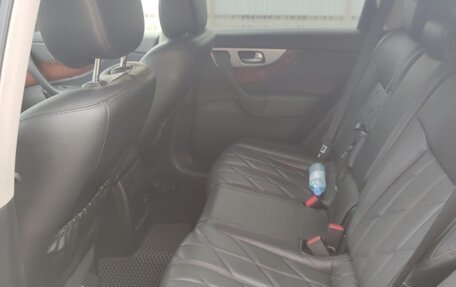 Infiniti QX70, 2013 год, 2 650 000 рублей, 7 фотография