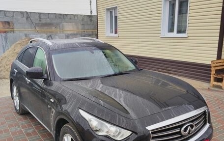 Infiniti QX70, 2013 год, 2 650 000 рублей, 10 фотография