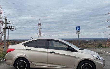 Hyundai Solaris II рестайлинг, 2012 год, 860 000 рублей, 13 фотография